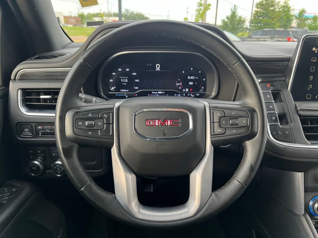 Used 2023 GMC Yukon XL SLT image 15