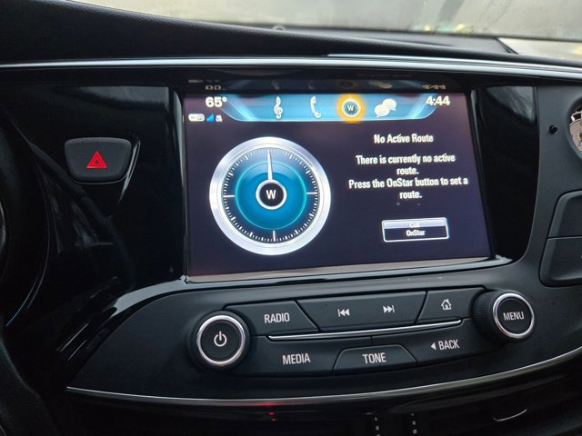 Used 2019 Buick Envision Essence image 12