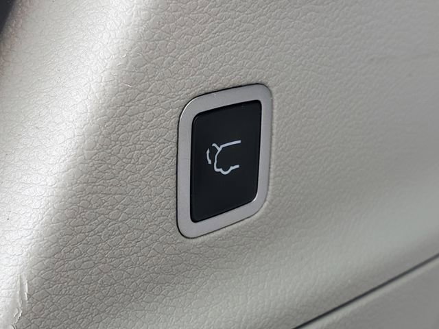 Used 2021 Chrysler Pacifica Limited image 12