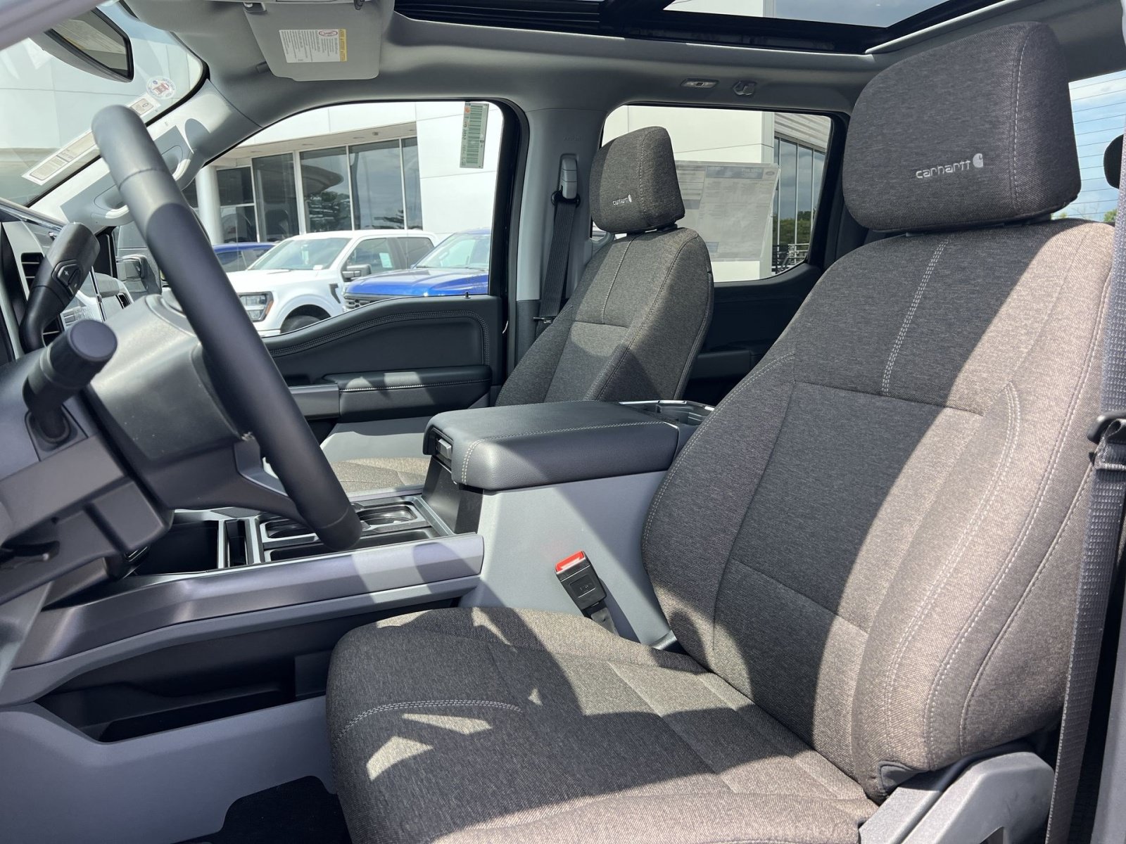 New 2027 Ford F250 XLT w/ XLT Premium Package AWD/4WD image 13