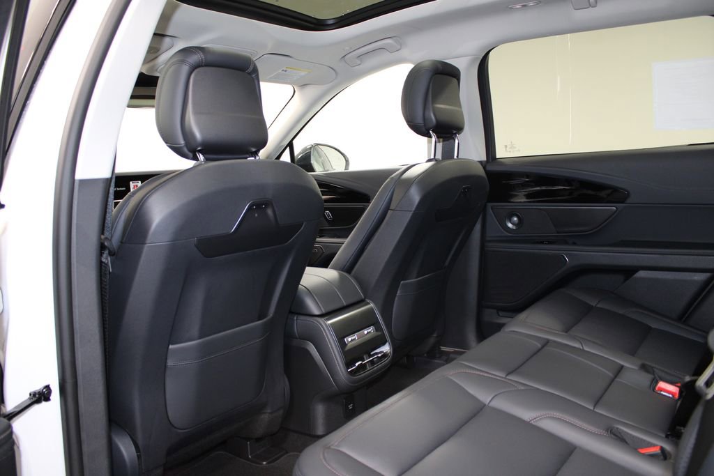 New 2026 Lincoln Nautilus Premier w/ Equipment Group 102A image 26