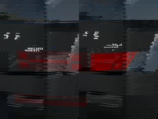 New 2026 Hyundai Santa Fe SE image 7