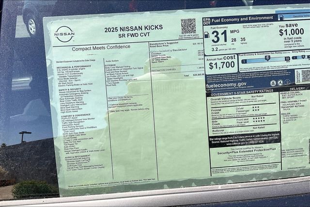 New 2025 Nissan Kicks SR FWD image 16