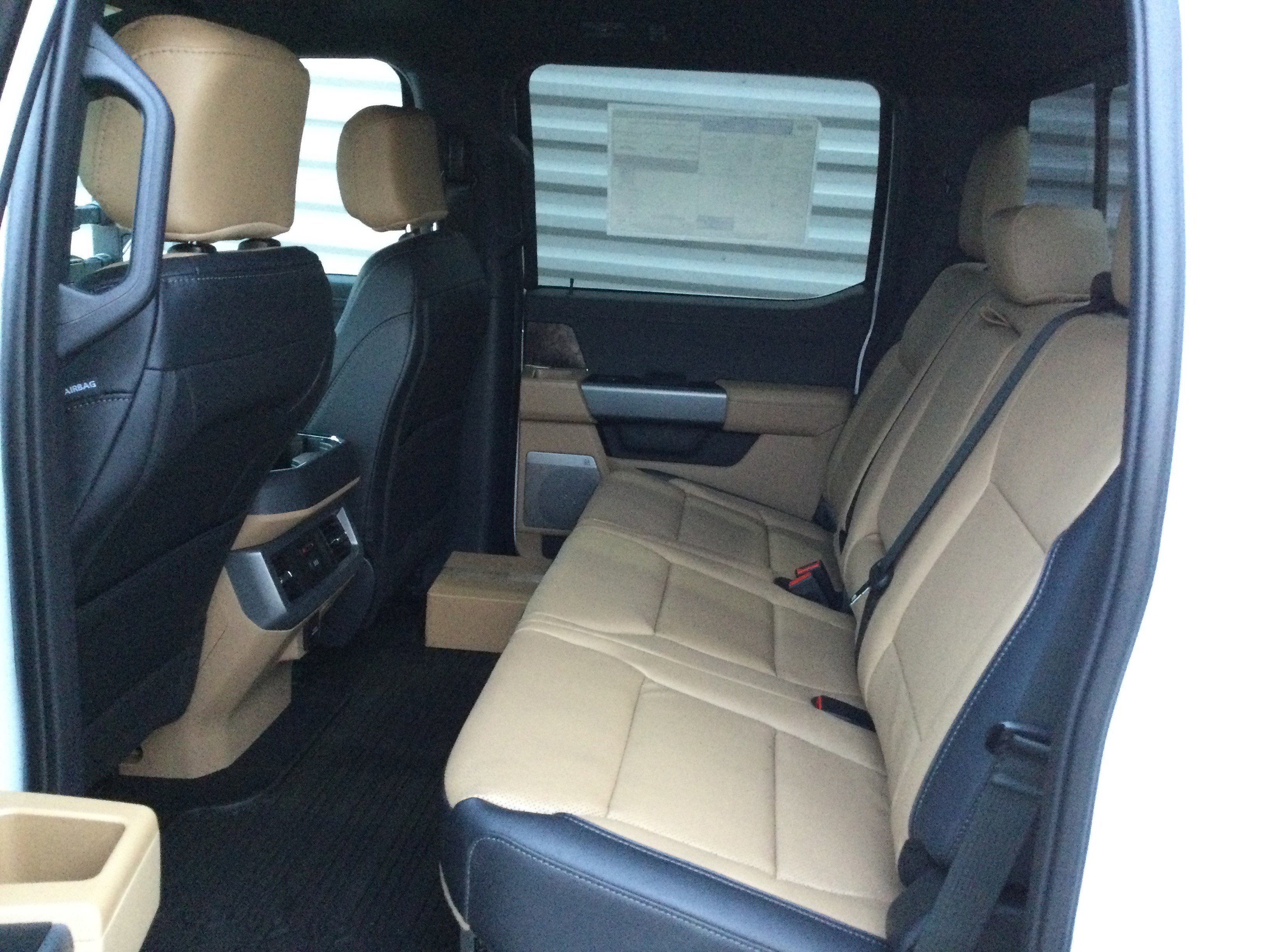 New 2026 Ford F350 Lariat w/ Lariat Ultimate Package image 9