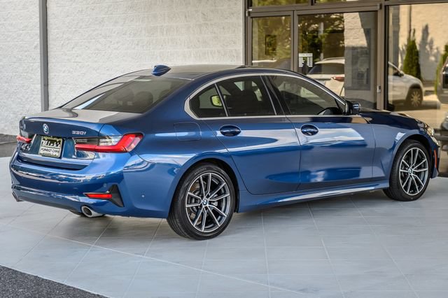 Used 2022 BMW 330i xDrive Sedan w/ Driving Assistance Package AWD/4WD image 9