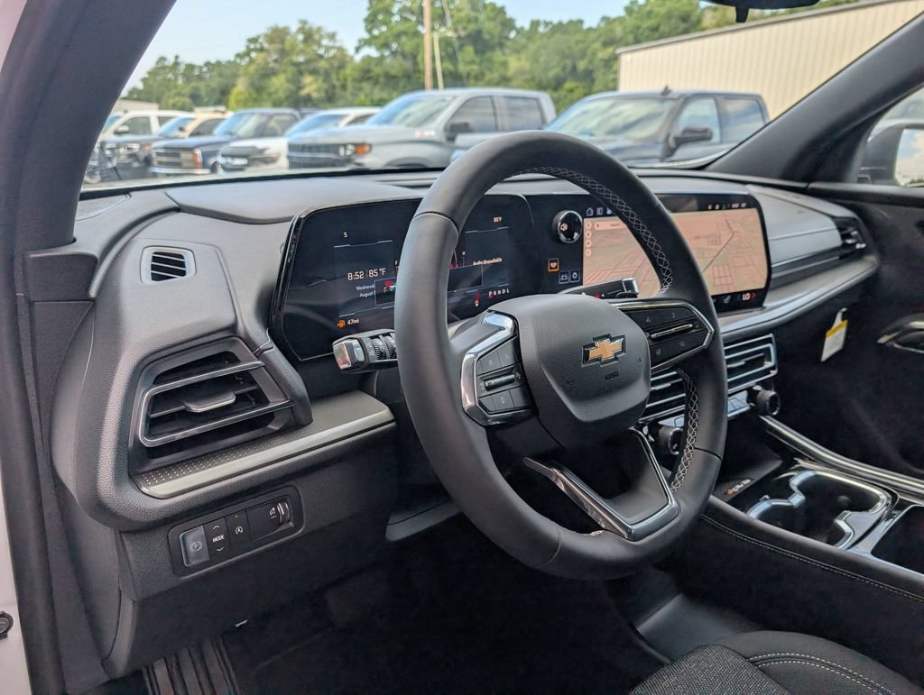 New 2026 Chevrolet Traverse LT FWD image 32