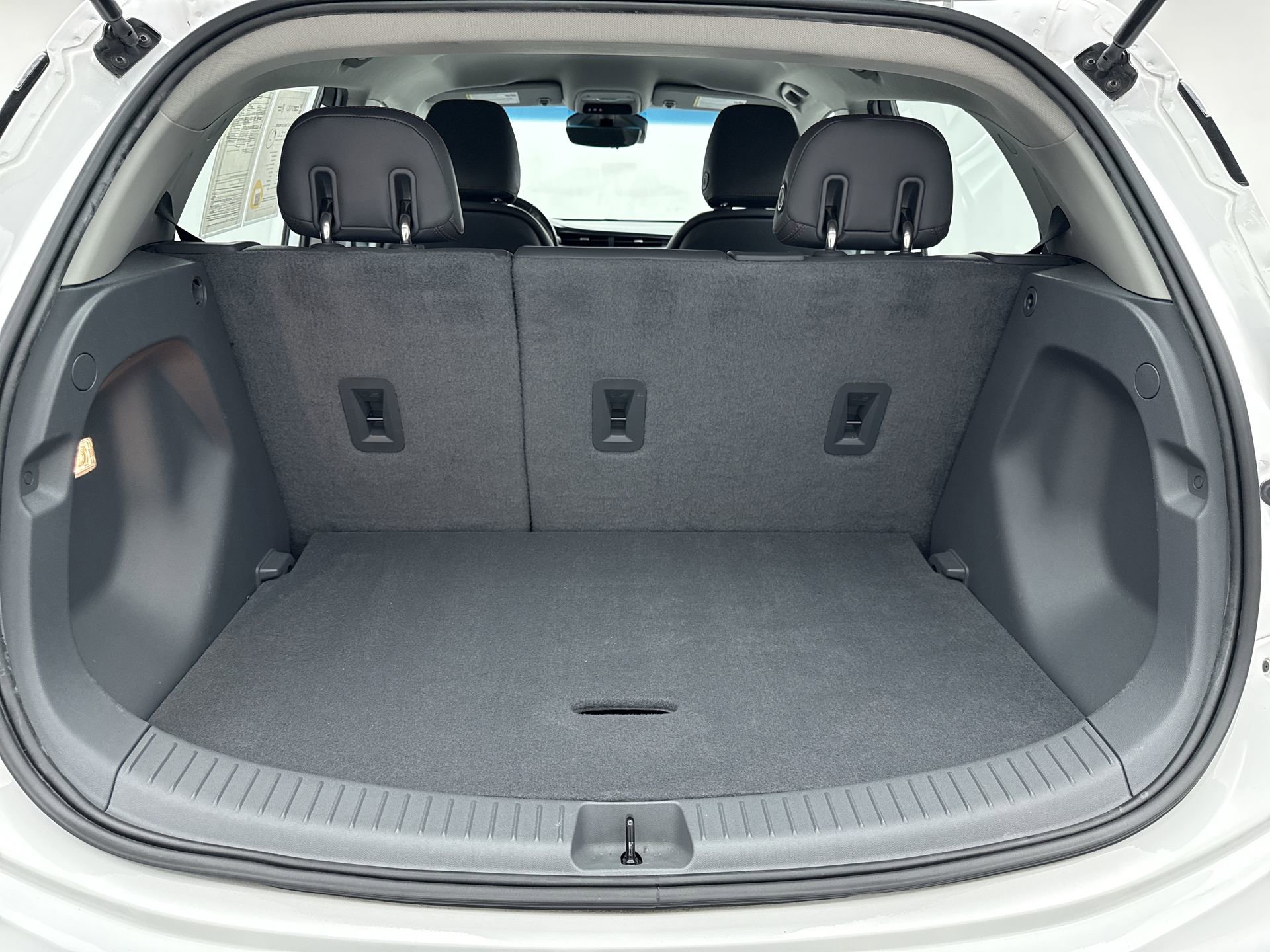 Used 2021 Chevrolet Bolt Premier w/ Infotainment Package FWD image 21