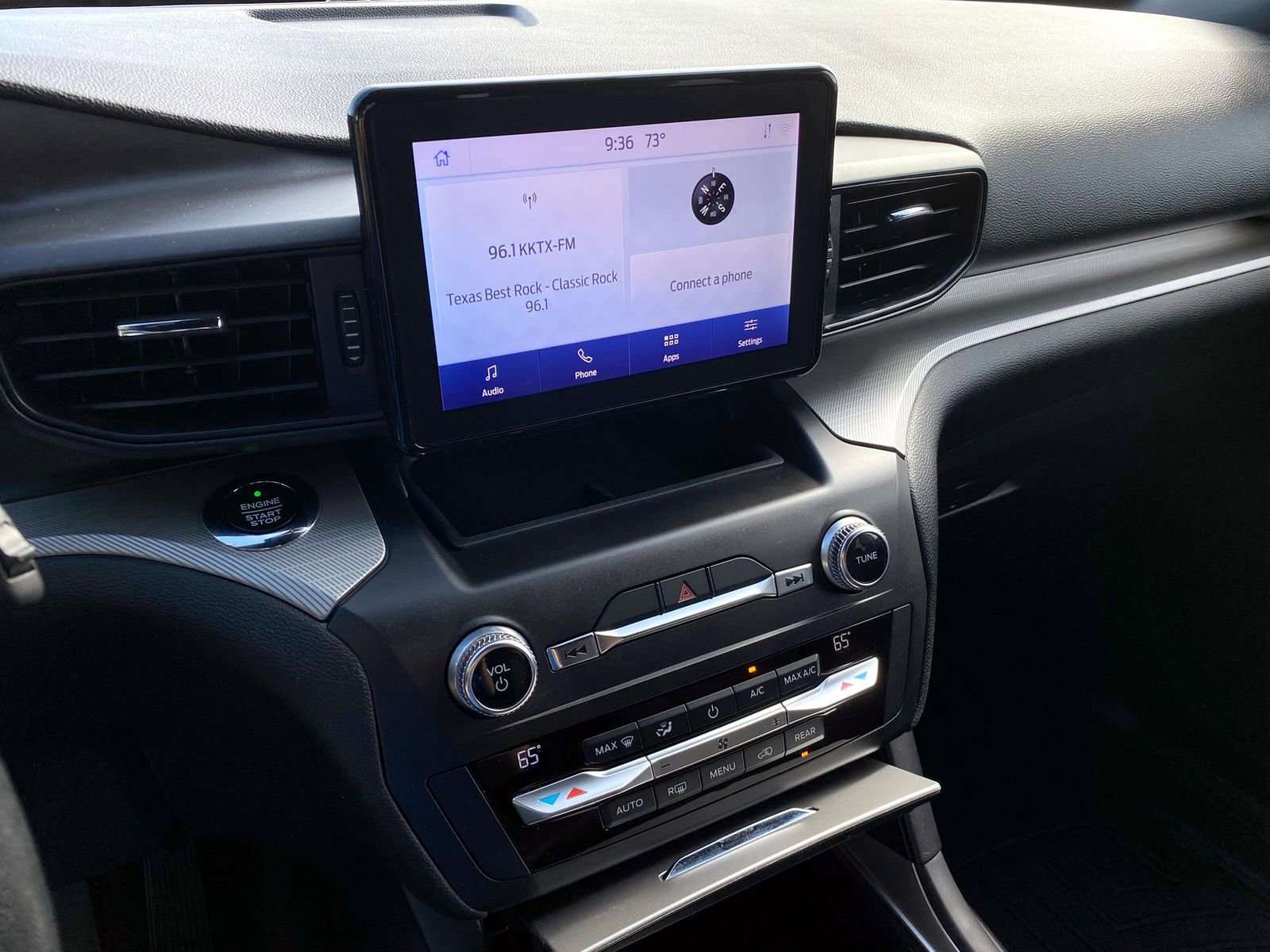 Used 2020 Ford Explorer XLT image 15