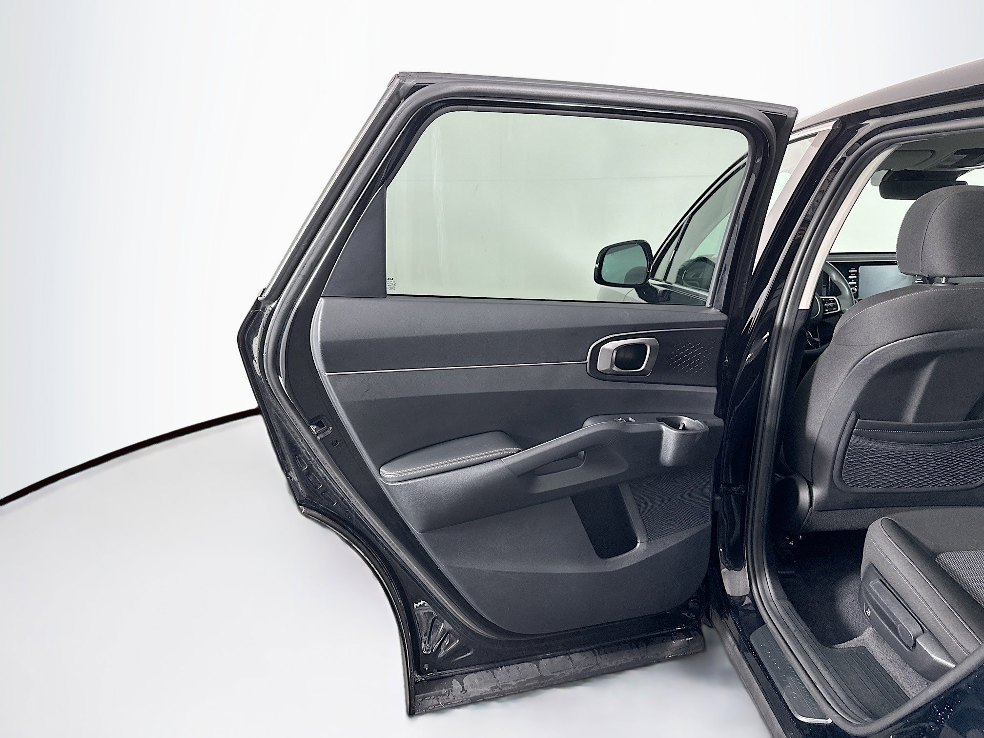 Used 2023 Kia Sorento LX image 25