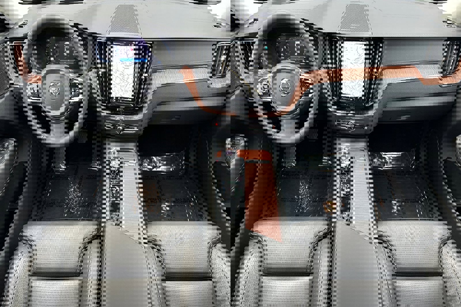 Certified 2024 Volvo XC60 B5 Ultimate w/ Protection Package Premier image 3