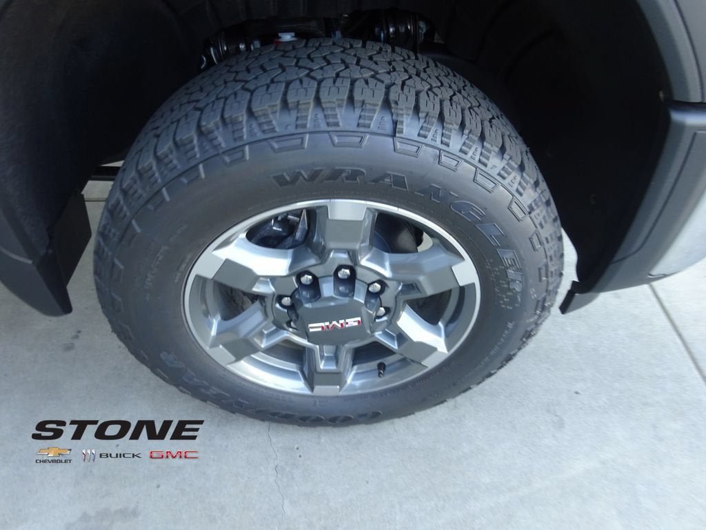 New 2026 GMC Sierra 2500 SLT w/ SLT Premium Package AWD/4WD image 11