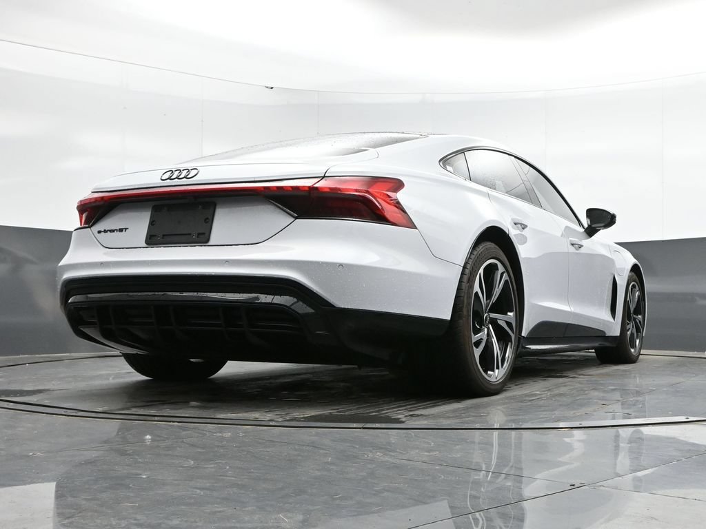 Used 2023 Audi e-tron GT Premium Plus w/ Performance Package AWD/4WD image 39