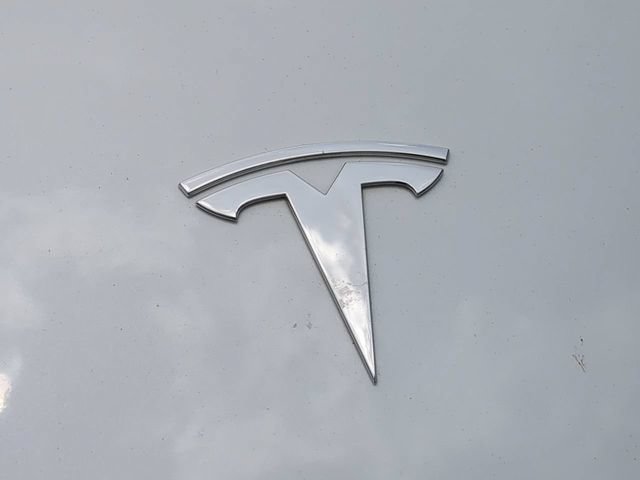 Used 2023 Tesla Model Y Long Range AWD/4WD image 13