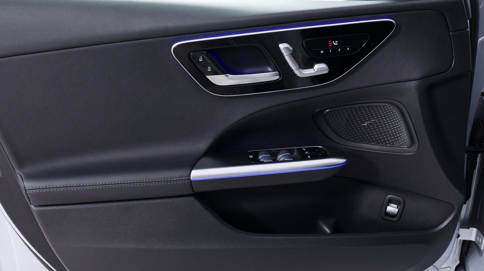 Used 2023 Mercedes-Benz C 300 4MATIC Sedan image 34