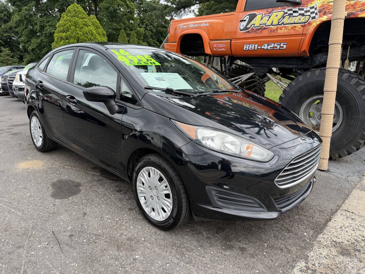Used 2016 Ford Fiesta S FWD image 2