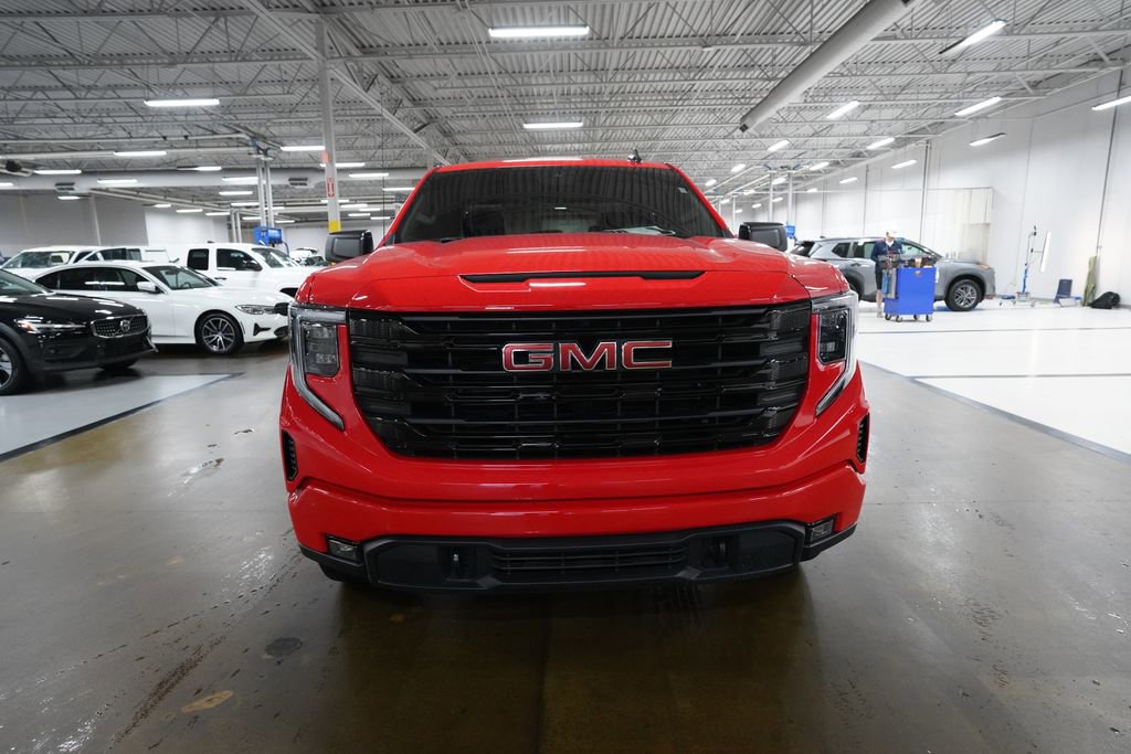 Used 2025 GMC Sierra 1500 Elevation image 11