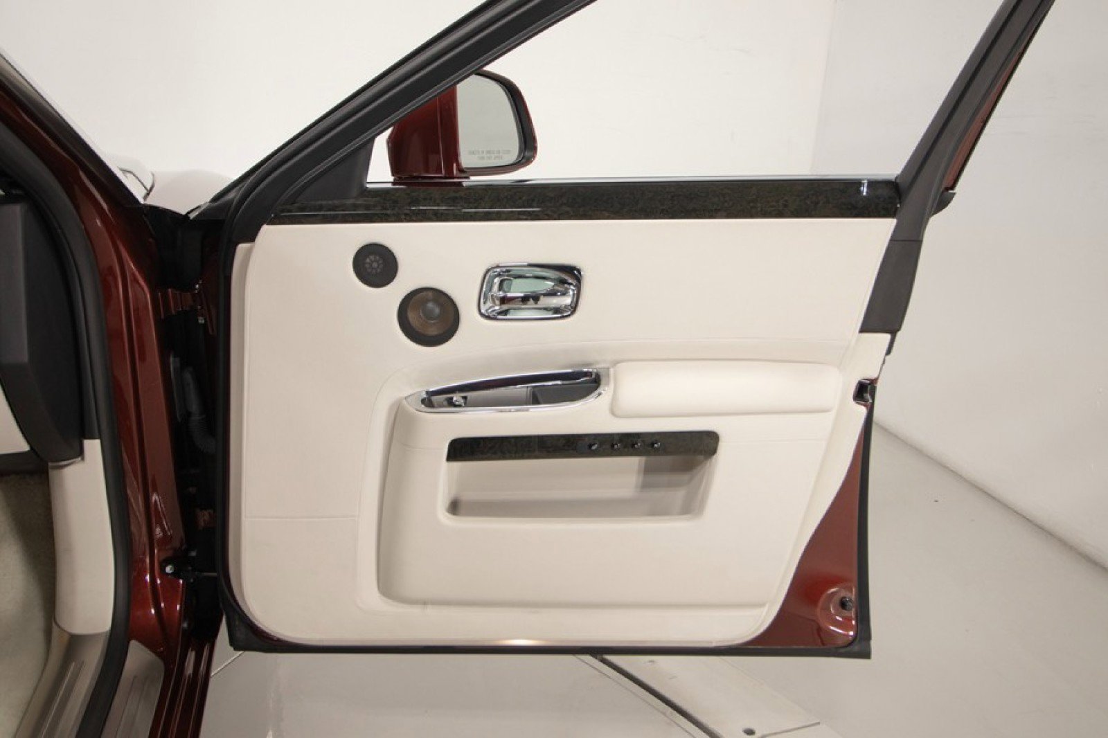 Used 2015 Rolls-Royce Ghost Extended Wheelbase image 62