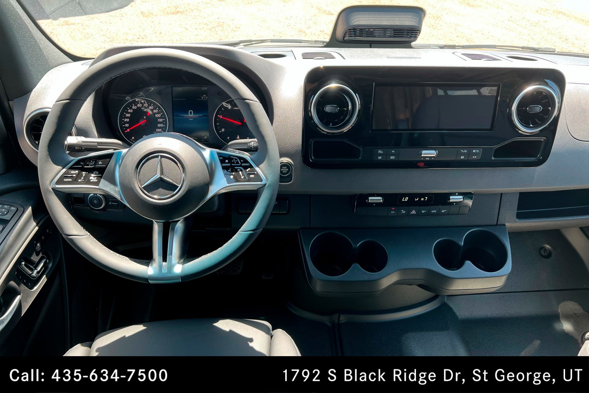 Used 2025 Mercedes-Benz Sprinter 2500 image 12
