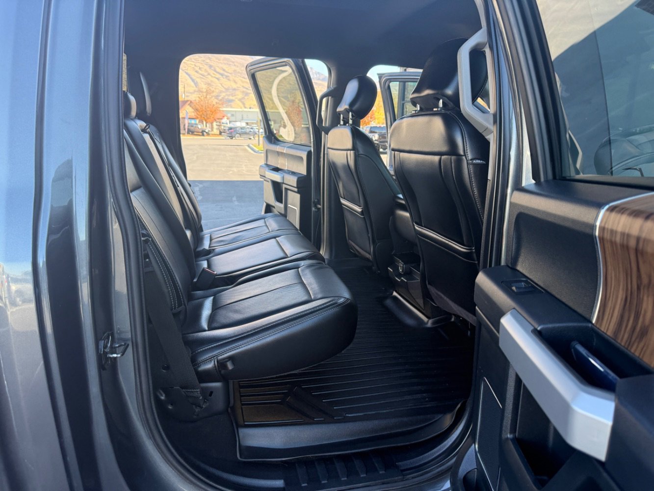 Used 2020 Ford F150 Lariat AWD/4WD image 11