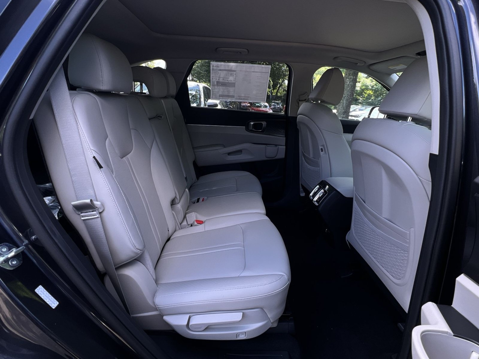 New 2026 Kia Sorento S w/ S Panoramic Sunroof Package FWD image 31