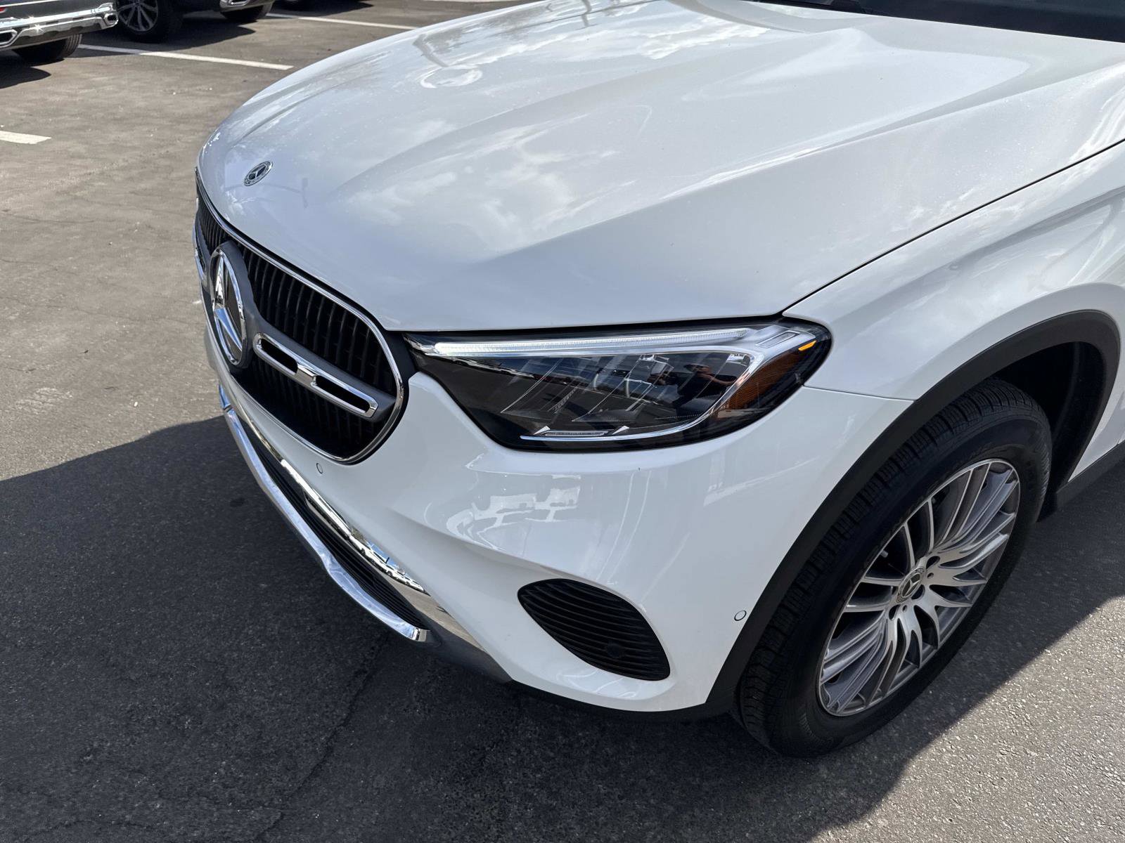 Used 2025 Mercedes-Benz GLC 300 image 10