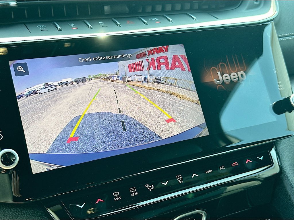 New 2026 Jeep Grand Cherokee L 4WD image 19