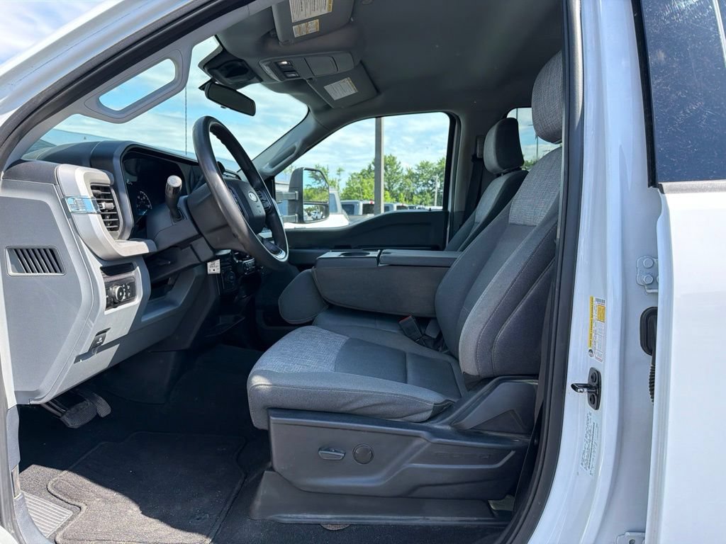 Used 2024 Ford F350 XLT AWD/4WD image 14