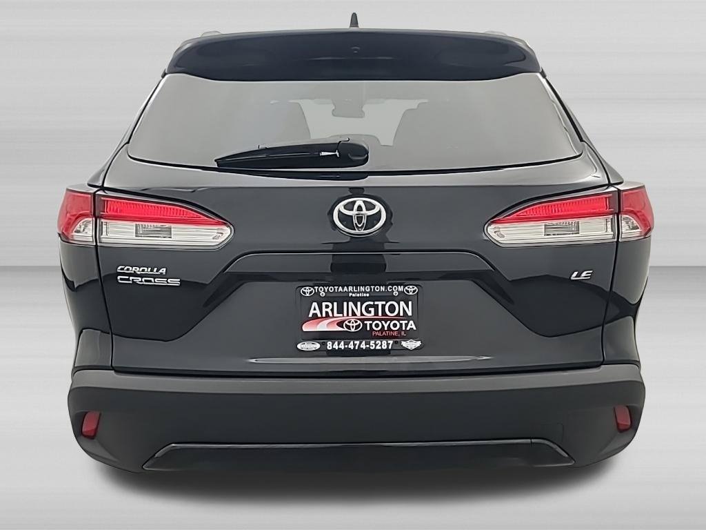 Used 2025 Toyota Corolla Cross LE FWD image 6