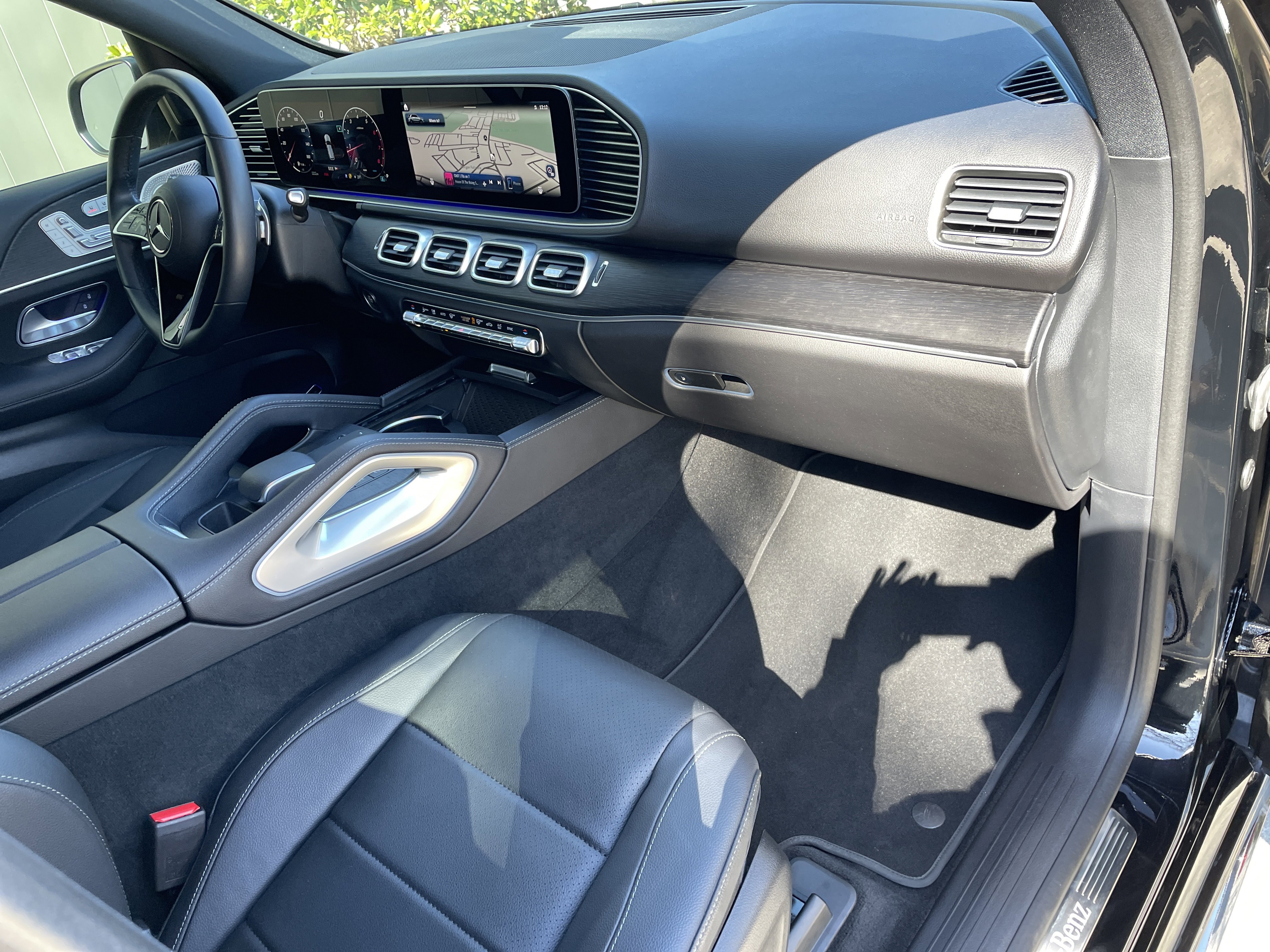 Certified 2025 Mercedes-Benz GLE 350 4MATIC w/ AMG Line Exterior image 47