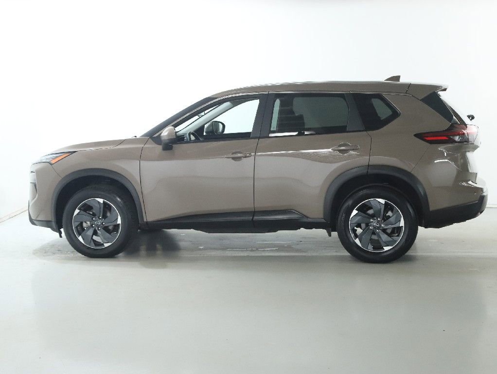 Used 2025 Nissan Rogue SV AWD/4WD image 39
