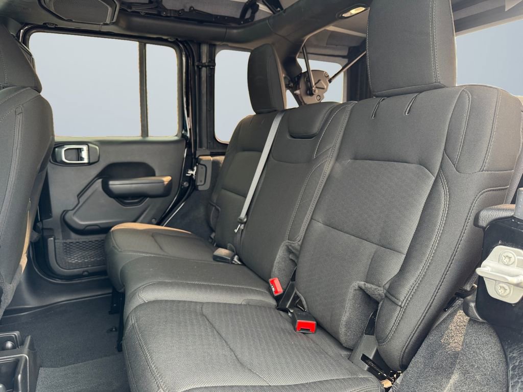 Used 2022 Jeep Wrangler Unlimited Sport image 13