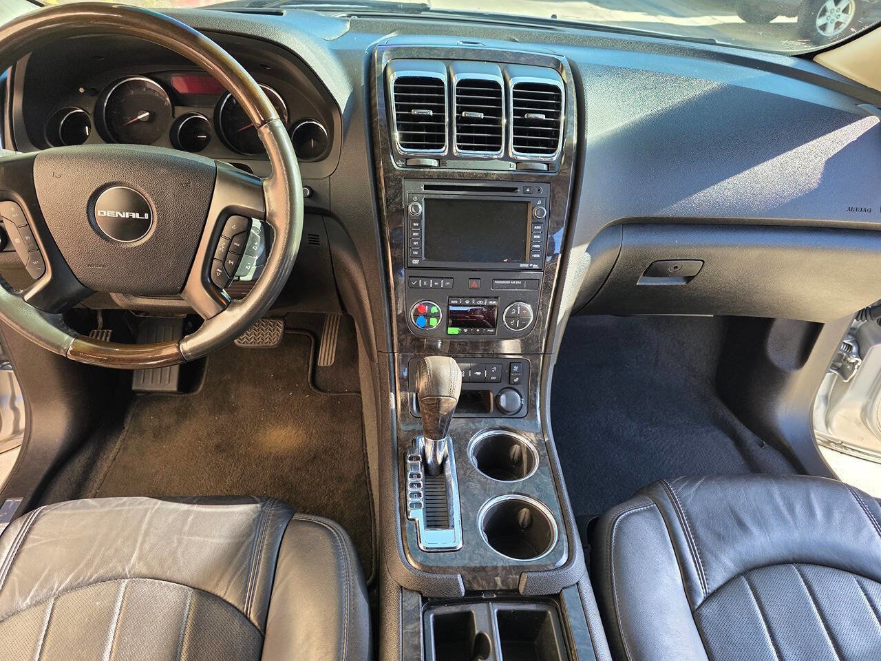 Used 2012 GMC Acadia Denali image 10