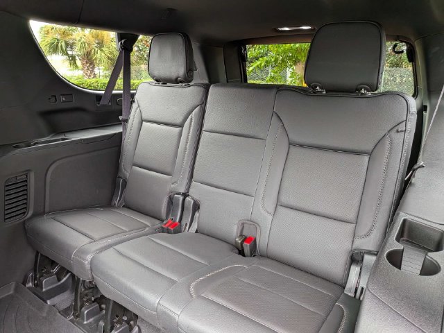 Used 2024 GMC Yukon XL Denali w/ Advanced Technology Package AWD/4WD image 14