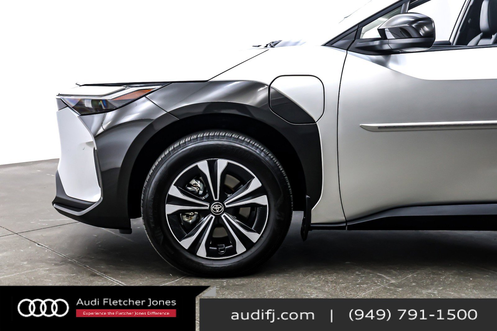 Used 2024 Toyota bZ4X FWD image 9