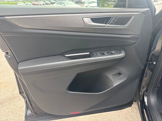 Used 2024 Volkswagen Atlas Cross Sport SE image 11