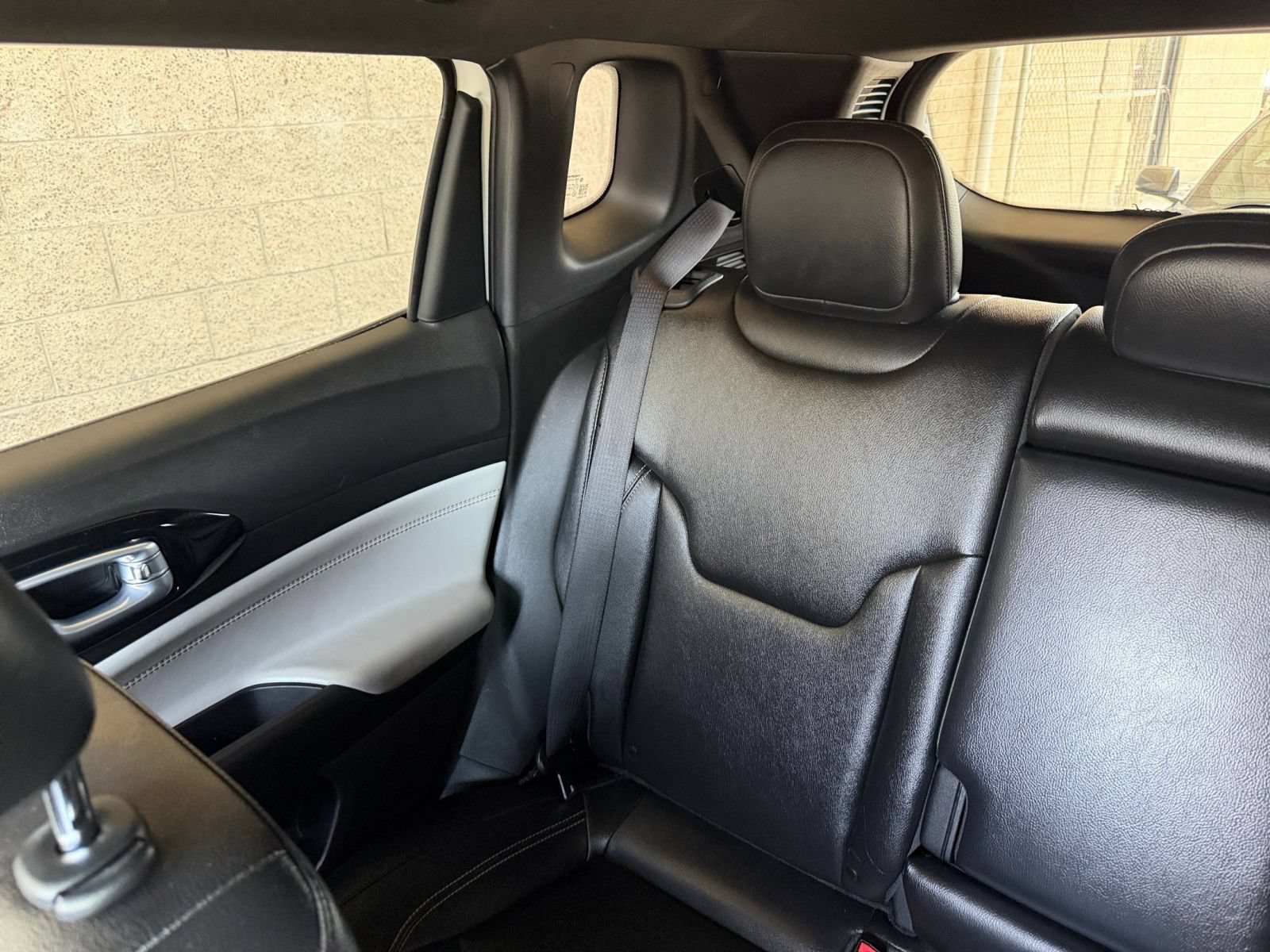 Used 2025 Jeep Compass Limited AWD/4WD image 40