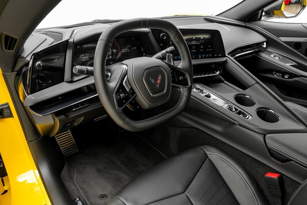 Used 2026 Chevrolet Corvette Stingray Preferred Conv w/ Stealth Interior Trim Package RWD image 6