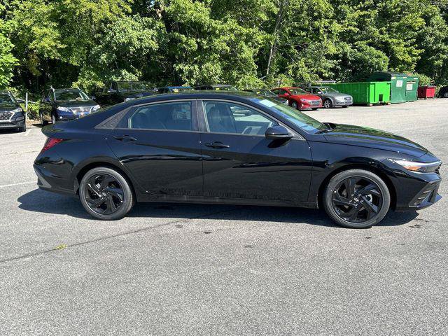 New 2026 Hyundai Elantra Sport FWD image 2