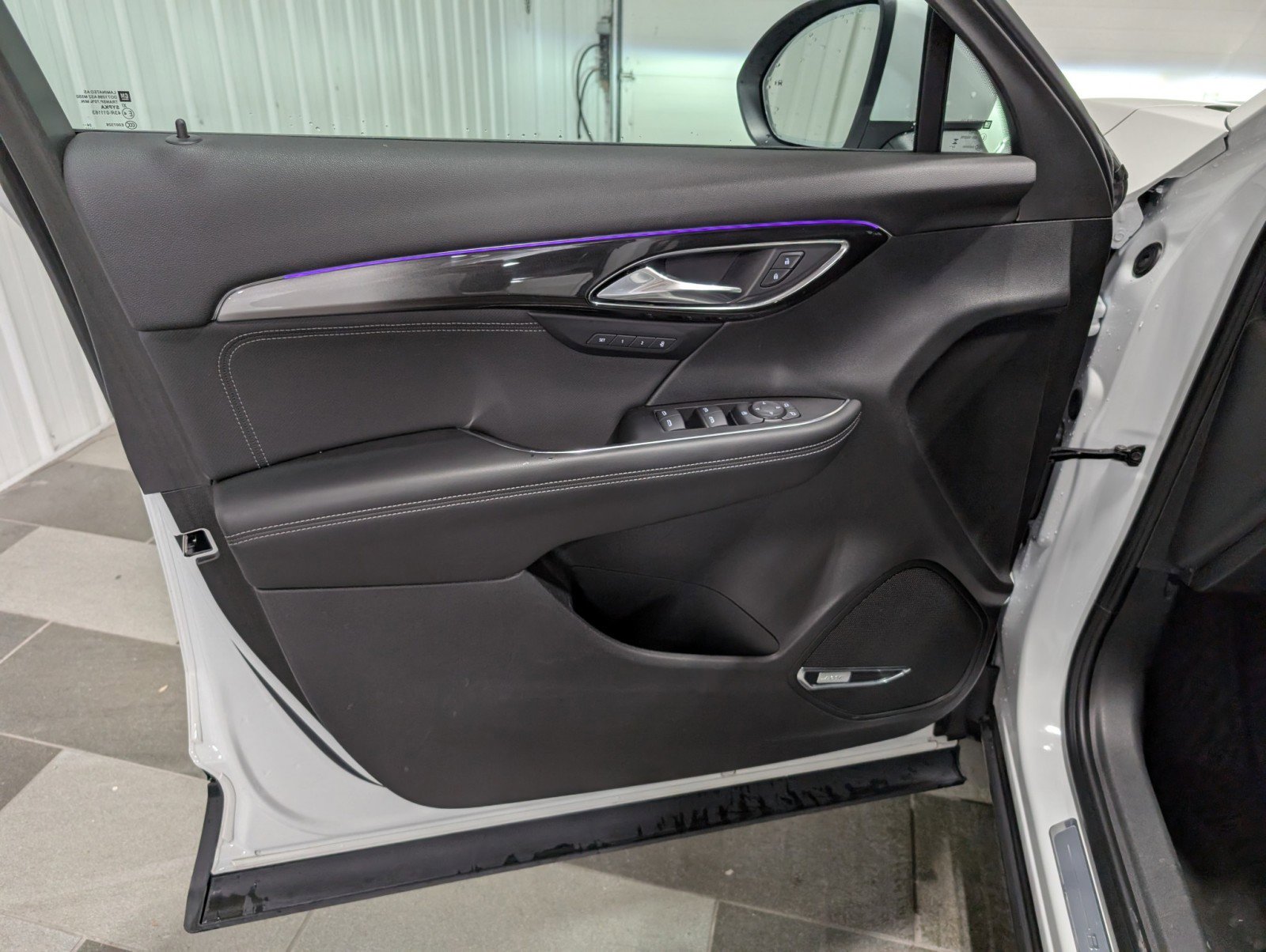 Used 2025 Buick Envision Preferred image 11