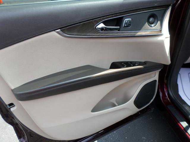 Used 2019 Lincoln Nautilus Reserve image 39