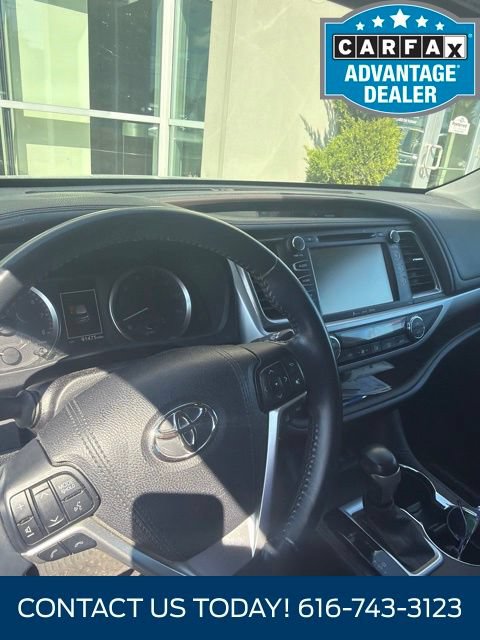 Used 2017 Toyota Highlander Plus w/ Protection Package #3 AWD/4WD image 7