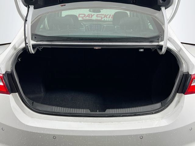 Used 2024 Chevrolet Malibu LT image 24