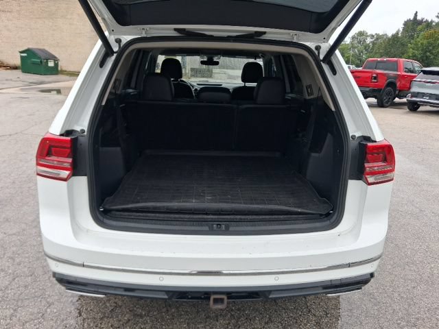 Used 2018 Volkswagen Atlas SEL w/ R-Line Package AWD/4WD image 4
