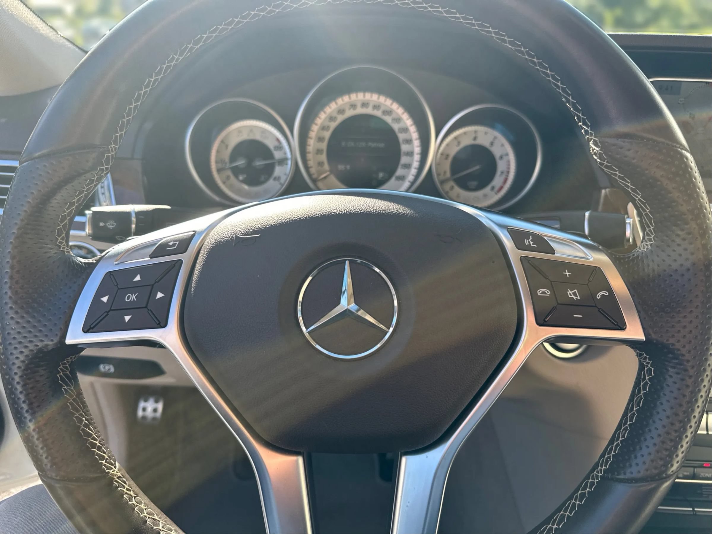 Used 2015 Mercedes-Benz E 350 4MATIC Sedan image 16