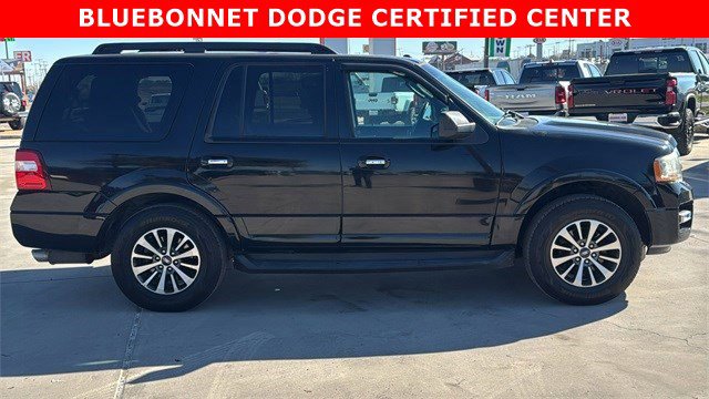Used 2016 Ford Expedition XLT image 4