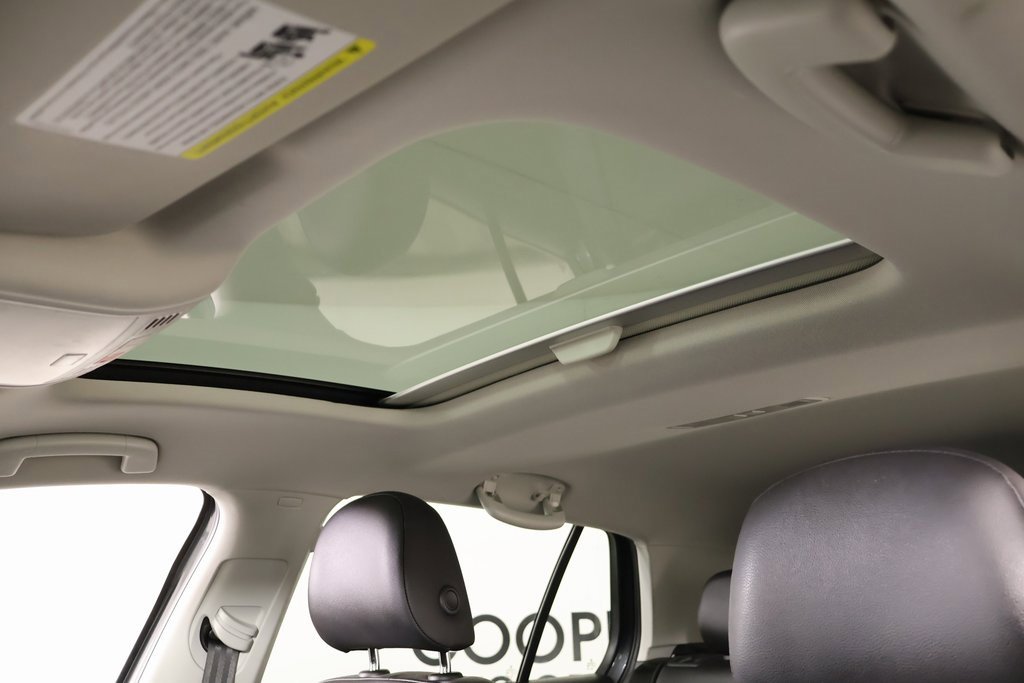 Used 2019 Volkswagen Golf SE w/ Driver Assistance Package image 15