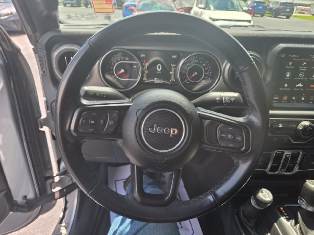 Used 2021 Jeep Gladiator Sport AWD/4WD image 16