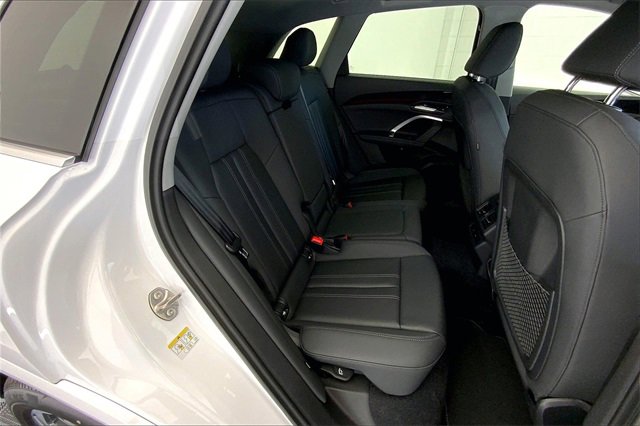 New 2025 Audi Q5 Premium image 10