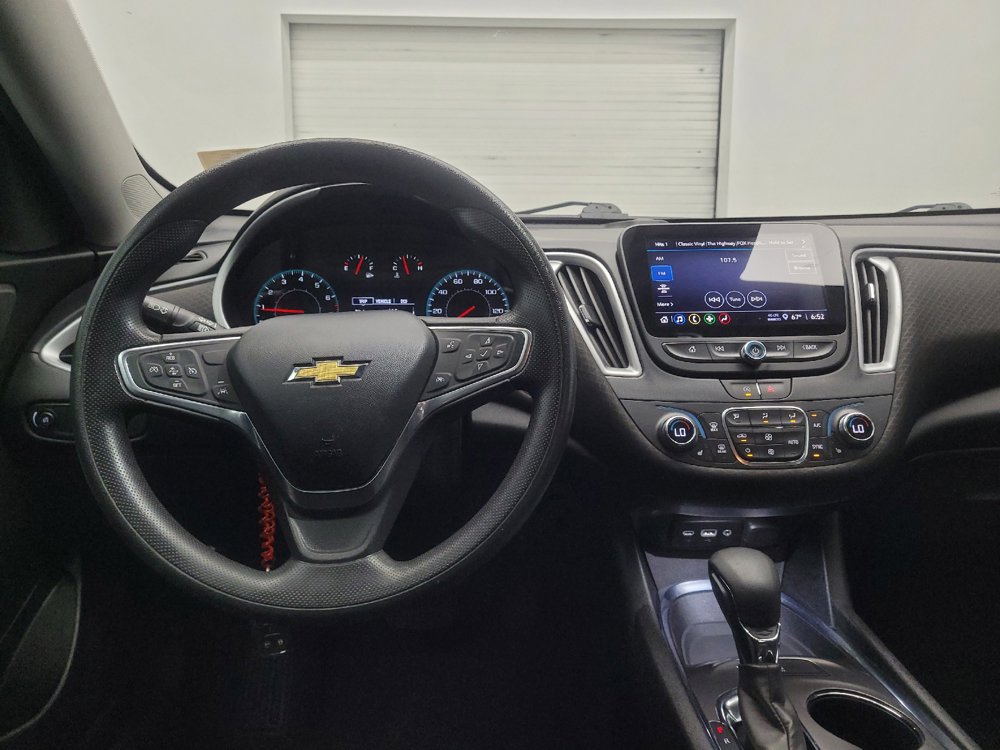 Used 2023 Chevrolet Malibu LT FWD image 22