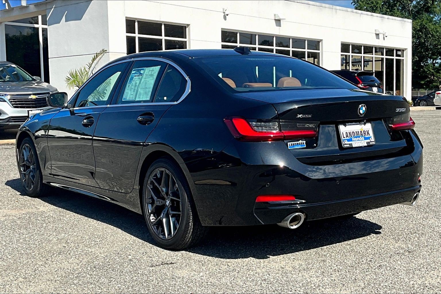 Used 2026 BMW 330i xDrive Sedan AWD/4WD image 12